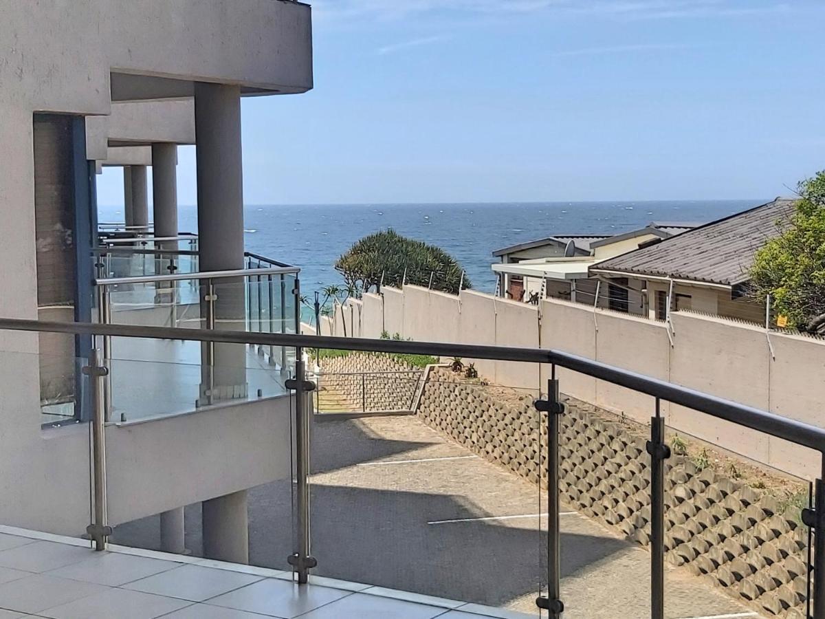 Whale Rock, Modern Beachfront Apartment 마게이트 외부 사진